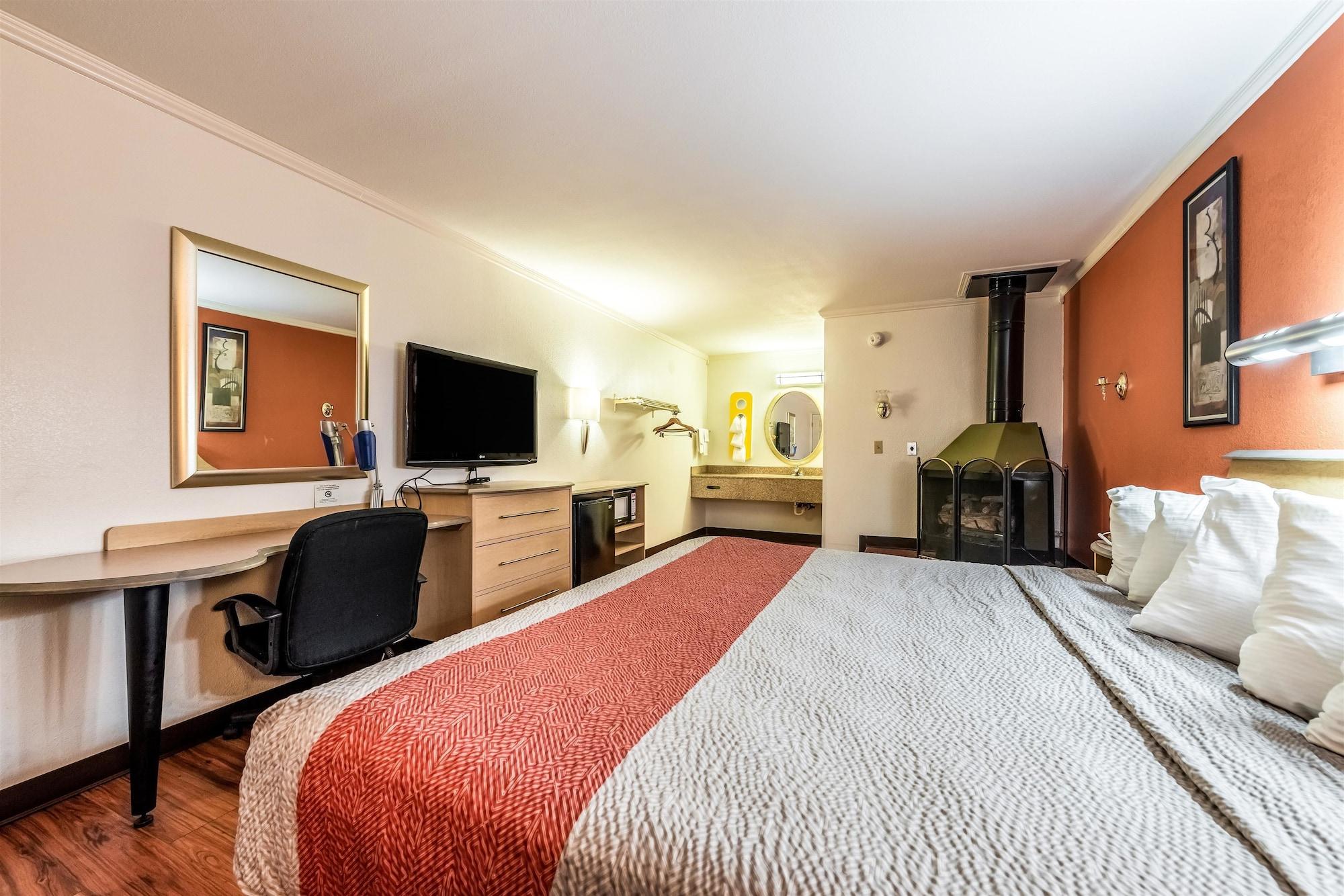 Hotel 6-gatlinburg, Tn - Smoky Mountains 2*