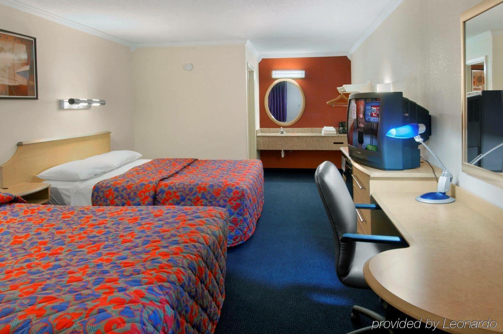6-gatlinburg, Tn - Smoky Mountains Hotel 2*